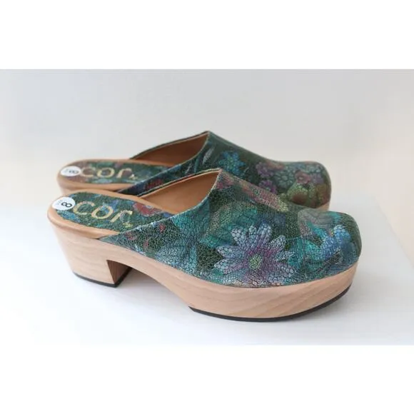 New Without Box Johnny Was Caprina Clogs Size 8 Floral Green