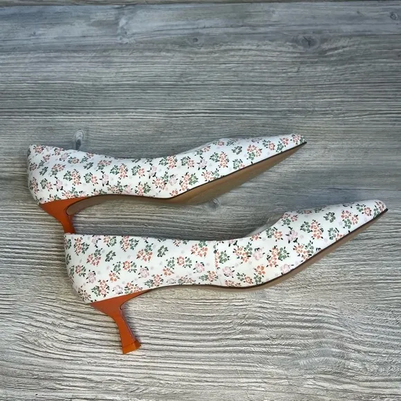 New without box The Golden Pump floral by Katy Perry size 8.5