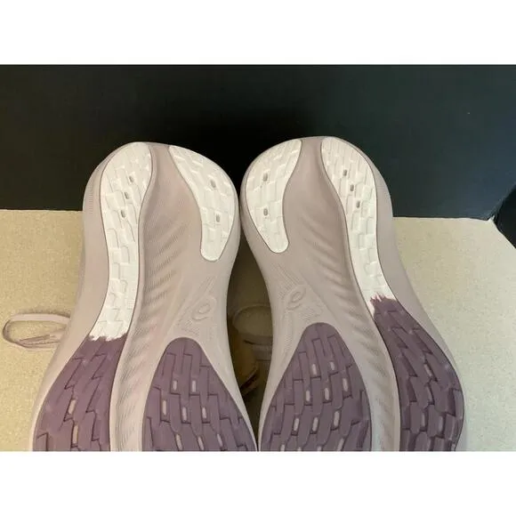 New! Womens Asics Gel-Nimbus 26 Watershed Rose/ White Running Shoes. Size 9.