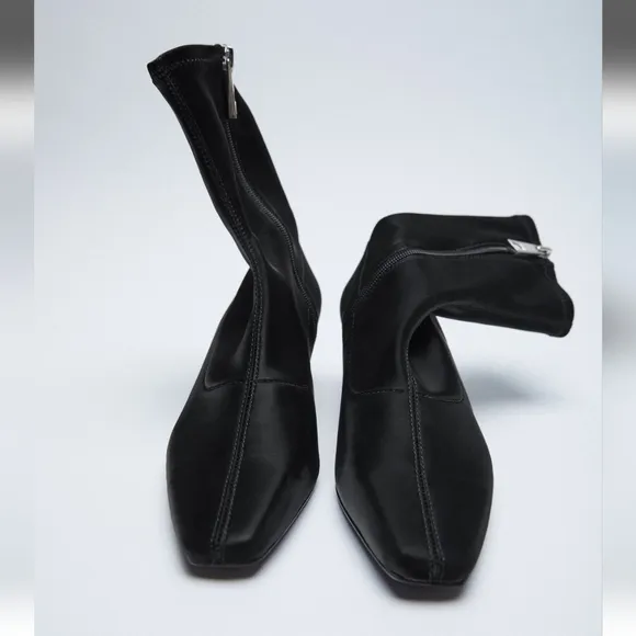 New Zara Black Kitten Heel Stretch Booties, Size 8