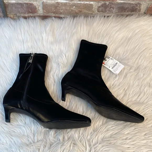 New Zara Black Kitten Heel Stretch Booties, Size 8