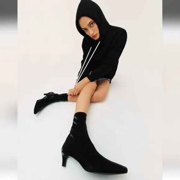 New Zara Black Kitten Heel Stretch Booties, Size 8