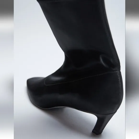 New Zara Black Kitten Heel Stretch Booties, Size 8