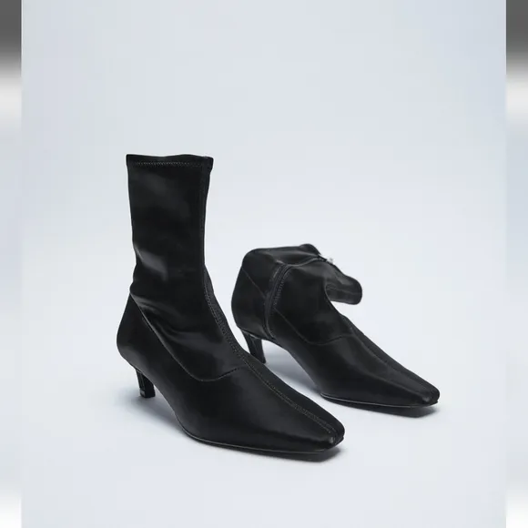 New Zara Black Kitten Heel Stretch Booties, Size 8