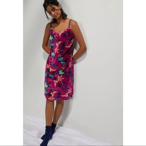 NEW Anthropologie Shania Velvet Velour Floral V-Neck Mini Slip Dress Small