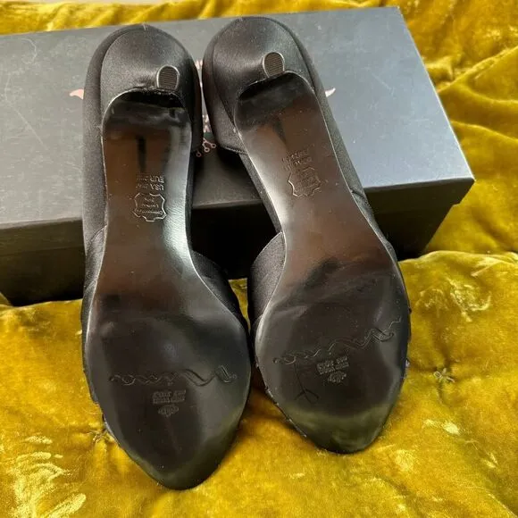 Nia Black Satin Peep Toe Kitten Heels NWT 6.5