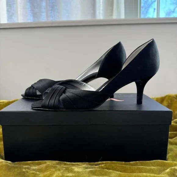 Nia Black Satin Peep Toe Kitten Heels NWT 6.5