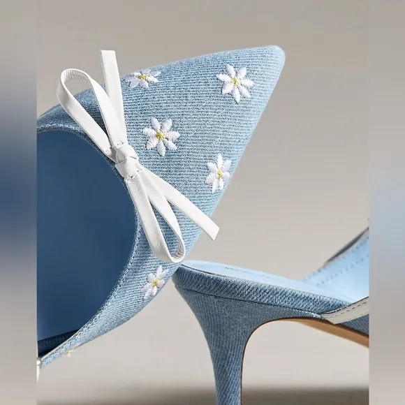 NIB Anthropologie Maeve Bow Denim Flower Daisy Embroidery Kitten Heel Mules Sz 7