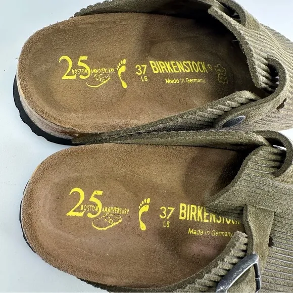 NIB Birkenstock Women's Olive Green Boston 25th Anniversary Clogs - Size 6