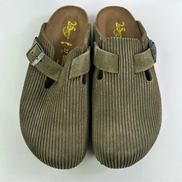 NIB Birkenstock Women's Olive Green Boston 25th Anniversary Clogs - Size 6
