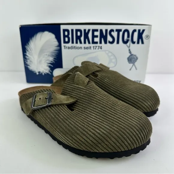 NIB Birkenstock Women's Olive Green Boston 25th Anniversary Clogs - Size 6