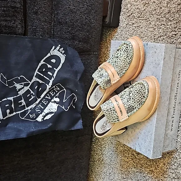 NIB Freebird Collins mules