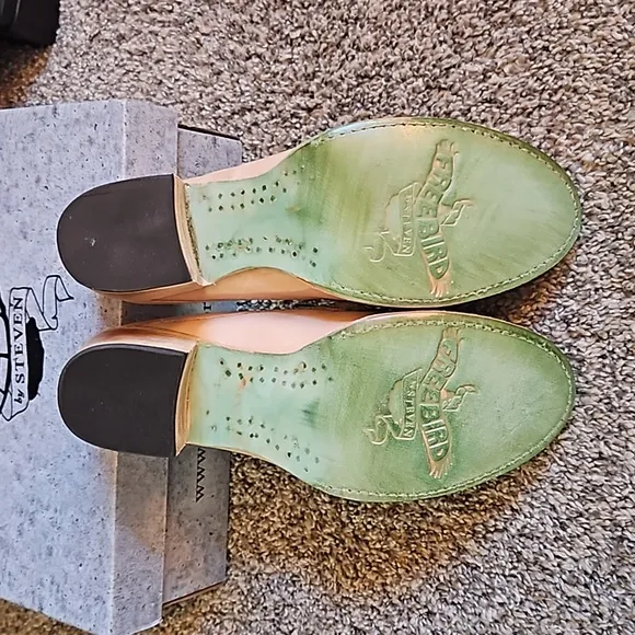 NIB Freebird Collins mules