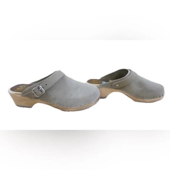 NIB Mia X Free People Genuine Swedish Taupe Clogs Minimalist