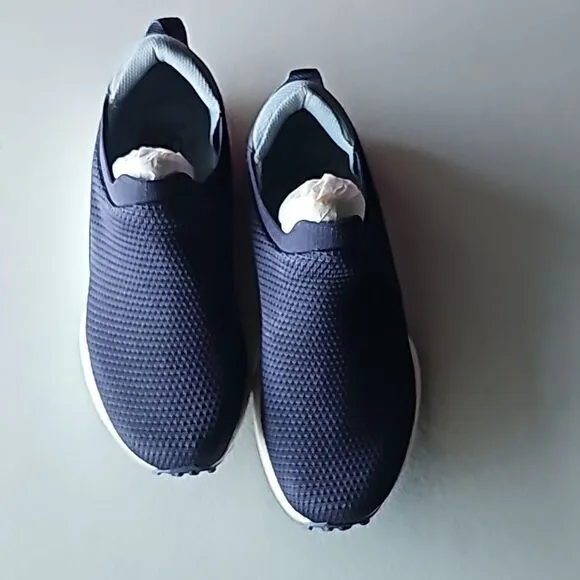 NIB Navy Ryka Jumpstart Sneaker Slip ons, Size 8 Wide