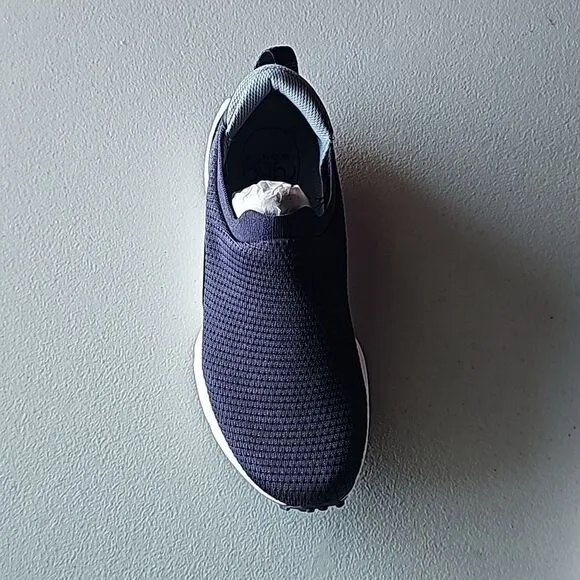 NIB Navy Ryka Jumpstart Sneaker Slip ons, Size 8 Wide
