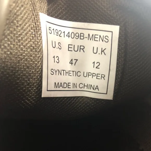 ⭐️NIB NWT Levi’s Performance vegan leather shoes