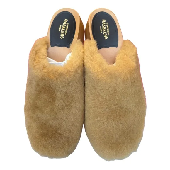 NIB Swedish Hasbeen Fluff Slip On Clogs in Nature Size 38