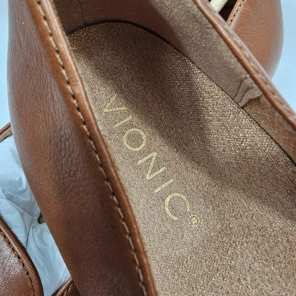 NIB Vionic Hayes Skimmers Ballet Flat Loafer Slip-On VioMotion Leather Tan 8.5