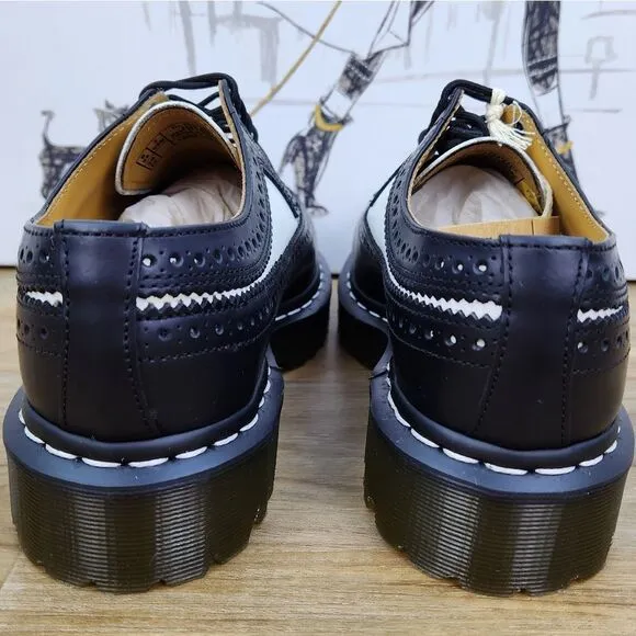 ☔️🩵NIB Dr. Martens 3989 Black &amp; White Bex Smooth Leather Brogue Oxfords Size 8