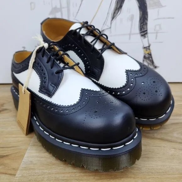 ☔️🩵NIB Dr. Martens 3989 Black &amp; White Bex Smooth Leather Brogue Oxfords Size 8