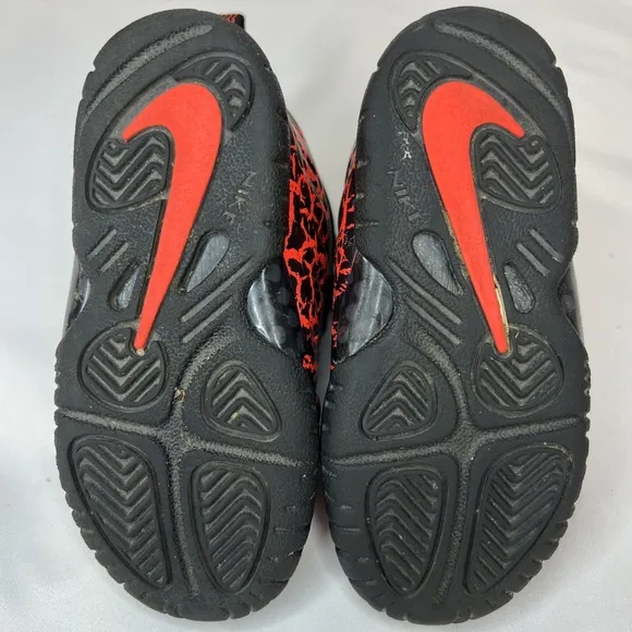 Nike Air Foamposite One cracked Lava Size 7c (TD)