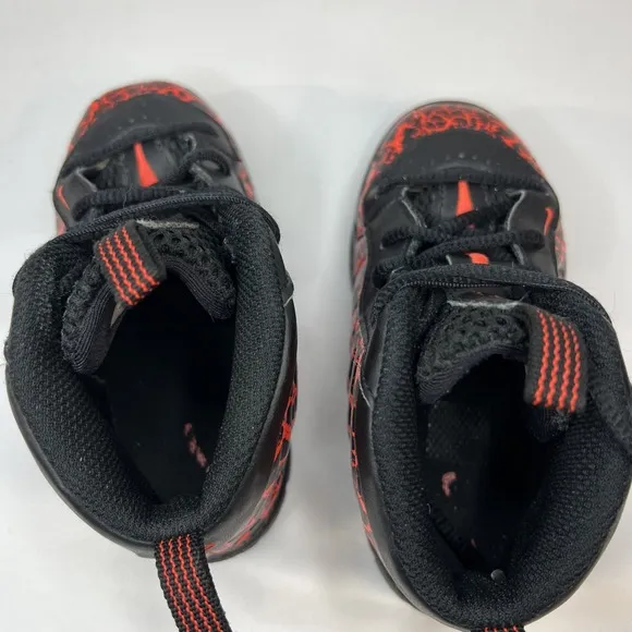 Nike Air Foamposite One cracked Lava Size 7c (TD)