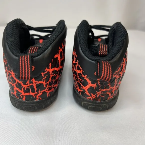 Nike Air Foamposite One cracked Lava Size 7c (TD)