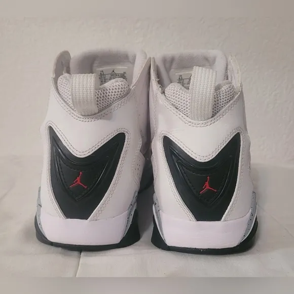 Nike Air Jordan TrueFlight White Mens Size 8.5 Streetwear Athletic Shoes Sneaker