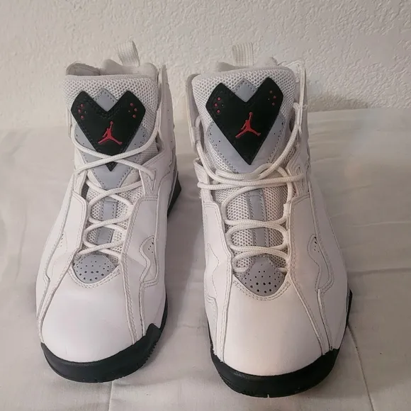 Nike Air Jordan TrueFlight White Mens Size 8.5 Streetwear Athletic Shoes Sneaker