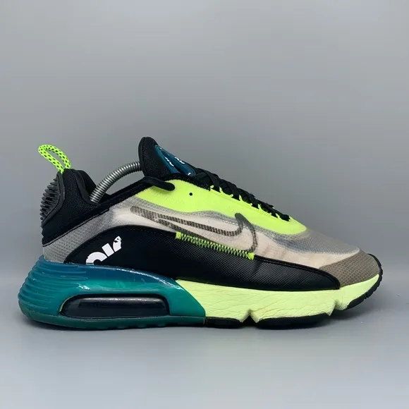 Nike Air Max 2090 Volt Running Shoes Men’s Sz 10.5