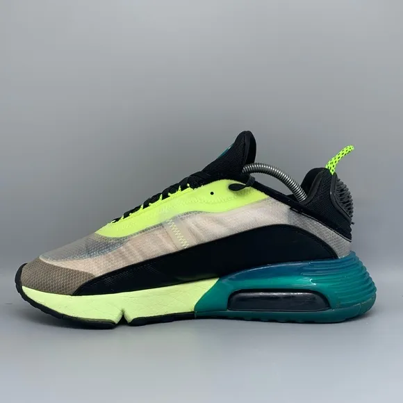 Nike Air Max 2090 Volt Running Shoes Men’s Sz 10.5