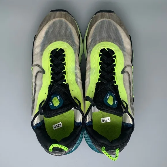 Nike Air Max 2090 Volt Running Shoes Men’s Sz 10.5