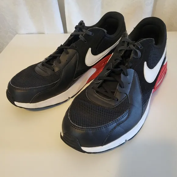 Nike Air Max Excee Bred Men's Athletic Shoes, Sneakers Size 14, Black, Red, Whit