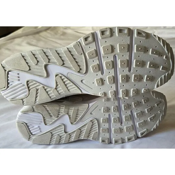 Nike Air Max Excee Women's Grey/White Running Shoes Sneakers Size 11