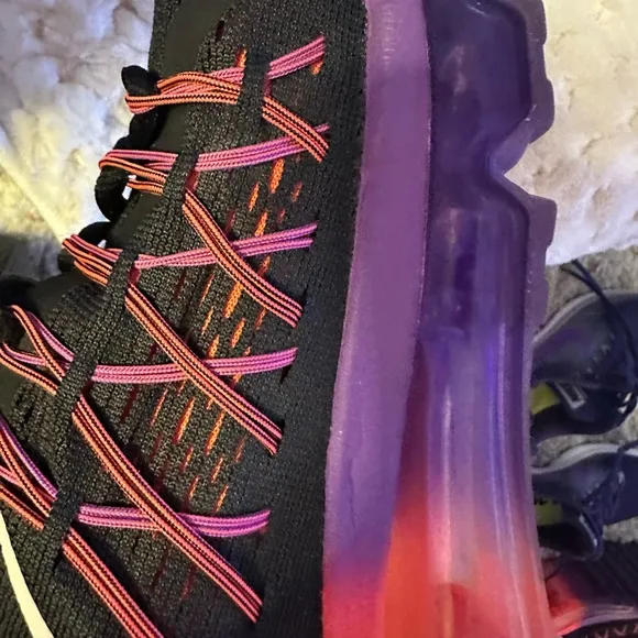 Nike air max like new ladies