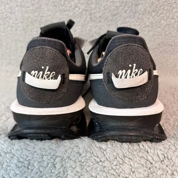 Nike Air Max Pre-Day Men's size 13 Black Running athletic shoes DC9402-001