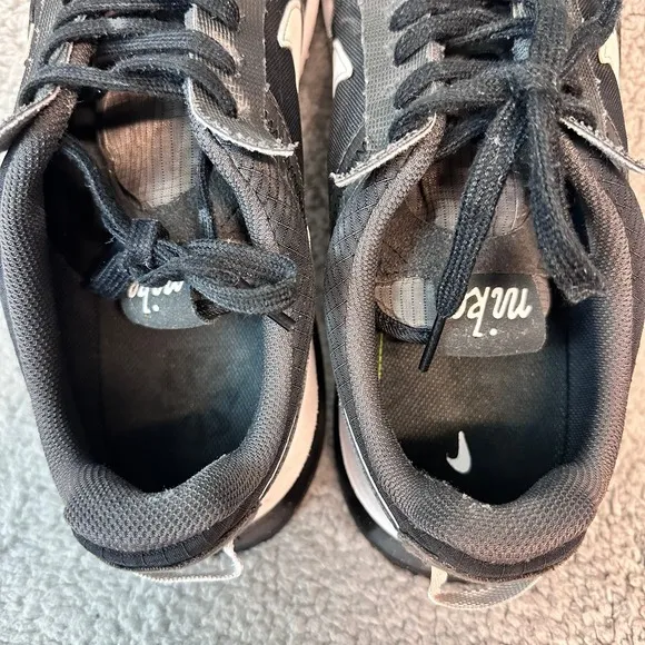 Nike Air Max Pre-Day Men's size 13 Black Running athletic shoes DC9402-001