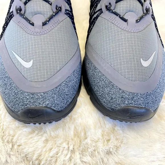Nike Air Max Sequent 4 Utility Mens Shoes Running Size 9.5 Gray AV5356-001