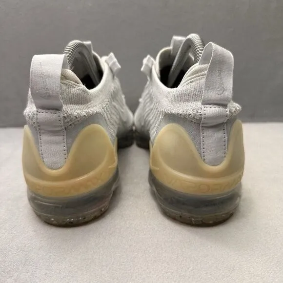 Nike Air VaporMax 2021 Flyknit Womens Size 8 White Pure Platinum Running Sneaker
