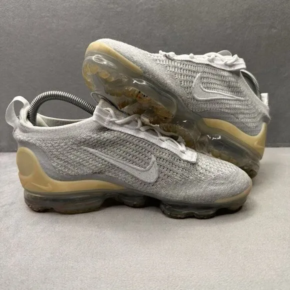 Nike Air VaporMax 2021 Flyknit Womens Size 8 White Pure Platinum Running Sneaker
