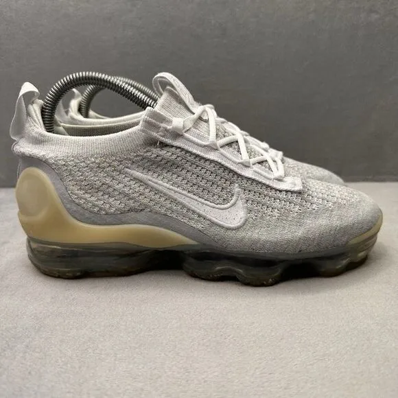 Nike Air VaporMax 2021 Flyknit Womens Size 8 White Pure Platinum Running Sneaker
