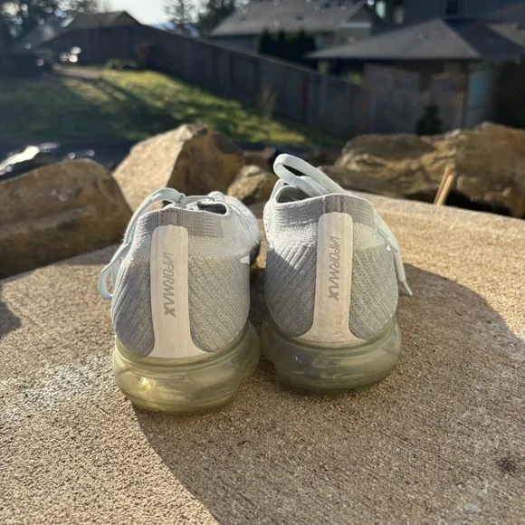 NIKE AIR VAPORMAX FLYKNIT 2017 SHOES MEN'S 11 GRAY PURE PLATINUM RUNNING…