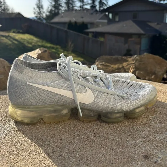 NIKE AIR VAPORMAX FLYKNIT 2017 SHOES MEN'S 11 GRAY PURE PLATINUM RUNNING…