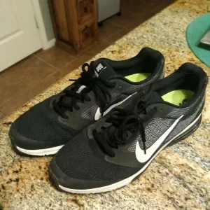 Nike Air Zoom Fly 2 (707606-001) Athletic Running Shoes Men's Sz 13 Black White