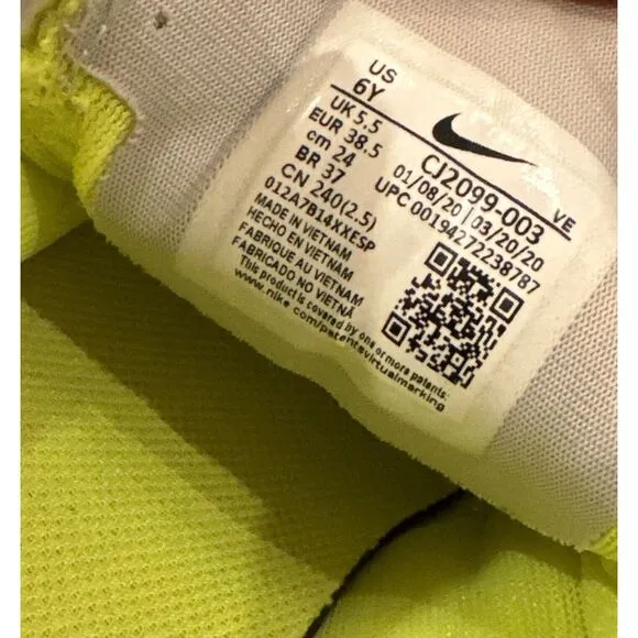 Nike Air Zoom Pegasus 37 Smoke Grey Volt Youth Trainers CJ2099-003 Size 6
