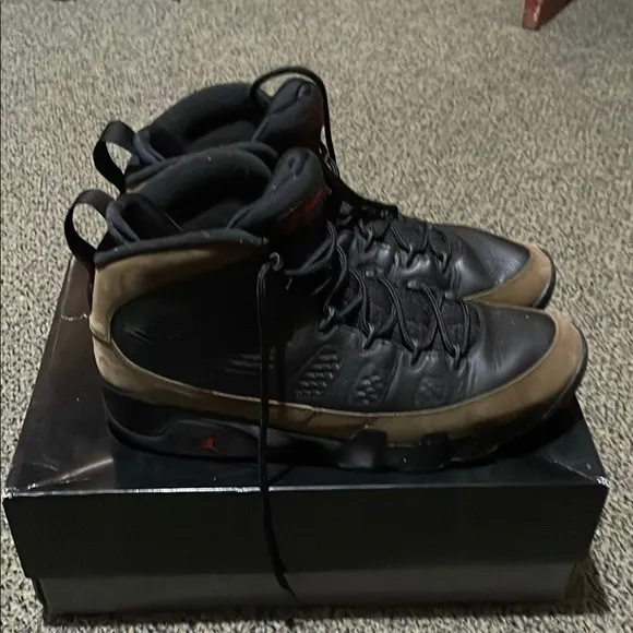 Nike Black and Tan High-Top Athletic Sneakers