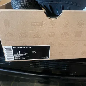 Nike Black Athletic Shoes for Performance