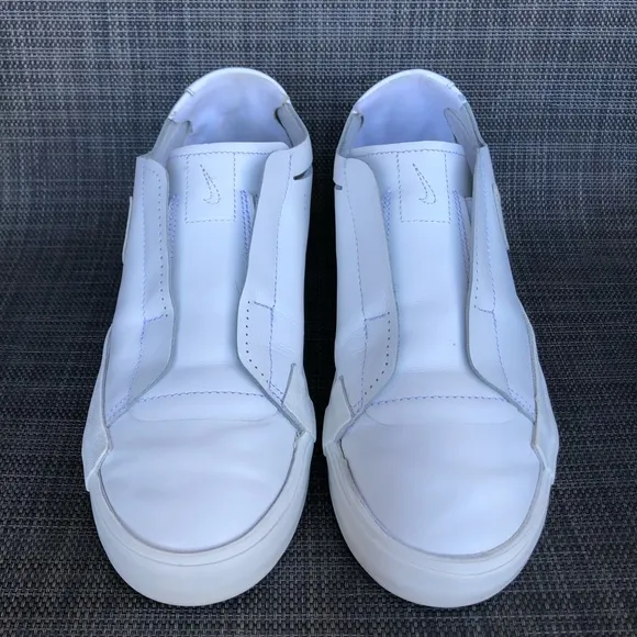 Nike Blazer Low Kickdown CJ1651-100Triple White Leather Sneakers Women’s 7.5