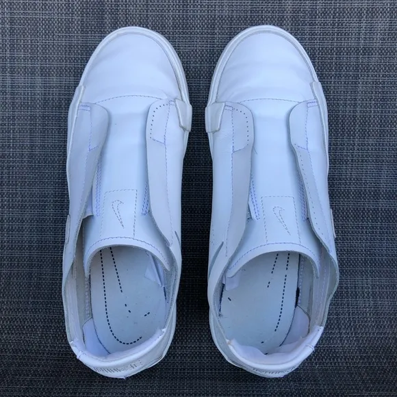 Nike Blazer Low Kickdown CJ1651-100Triple White Leather Sneakers Women’s 7.5